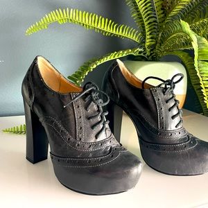 Black heels with laces size 7 1/2